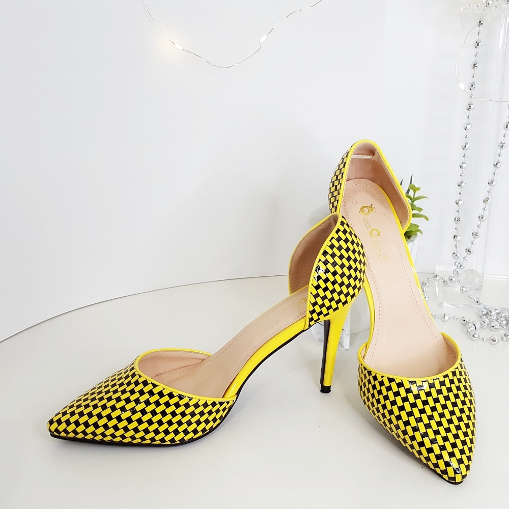 Vtg Queen Chateau💛Yellow Patent Checkered Pointy High Heels